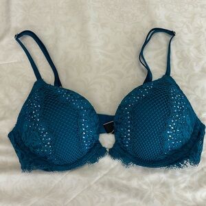 Victoria’s Secret bra